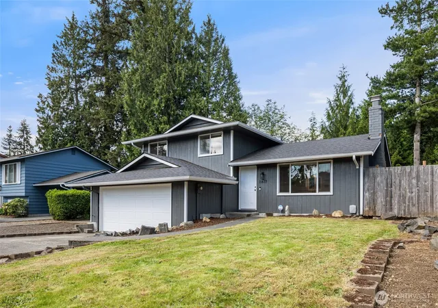 Photo 1 of Single family home for sale at 11422 31st Ave Se, Everett, WA 98208 | MLS# NWM2572069 | Listing updated on 2026-09-30