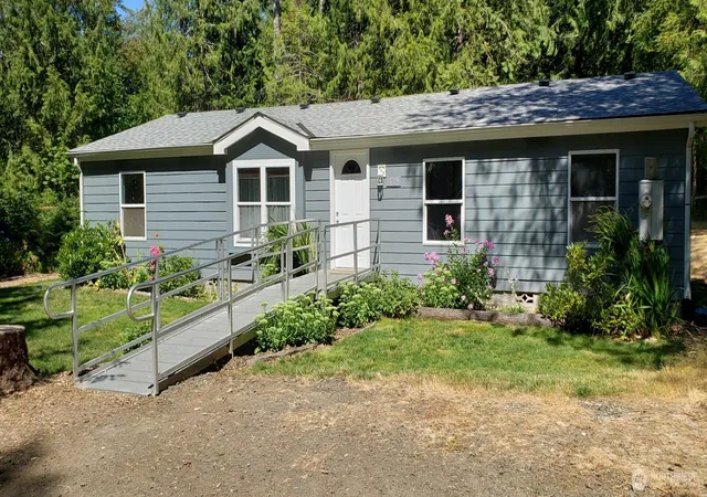 Manufactured home for sale at 16119 Pollack Dr Nw, Lakebay, WA 98349 | MLS# NWM2572115