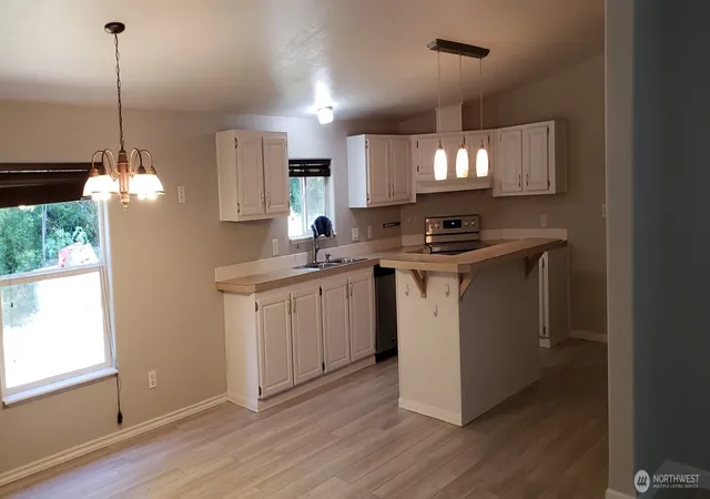 Photo 3 of Manufactured home for sale at 16119 Pollack Dr Nw, Lakebay, WA 98349 | MLS# NWM2572115 | Listing updated on 2026-09-25