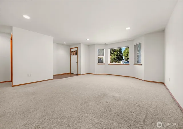 Photo 3 of Sale Pending at 938 Quinn Ave, Marysville, WA 98270 | MLS# NWM2572116 | Listing updated on 2026-09-25