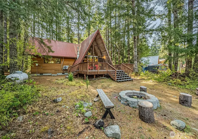 Photo 2 of Single family home for sale at 171 Timberline Dr, Packwood, WA 98361 | MLS# NWM2572136 | Listing updated on 2026-09-25