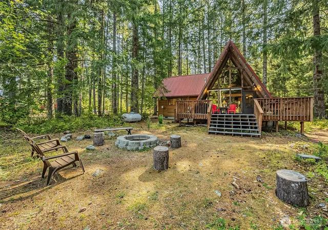Photo 3 of Single family home for sale at 171 Timberline Dr, Packwood, WA 98361 | MLS# NWM2572136 | Listing updated on 2026-09-25