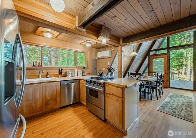 Photo 4 of Single family home for sale at 171 Timberline Dr, Packwood, WA 98361 | MLS# NWM2572136 | Listing updated on 2026-09-25