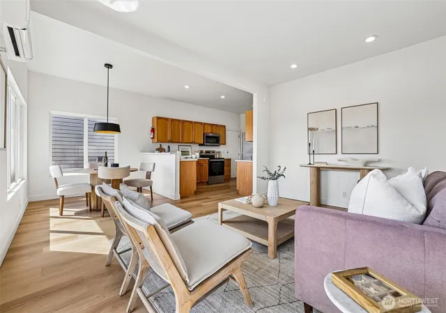 Photo 4 of Single family home for sale at 4205 34th Avenue S, Seattle, WA 98118 | MLS# NWM2572152 | Listing updated on 2026-09-28