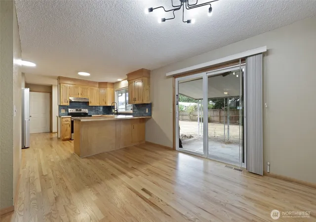 Photo 4 of Single family home for sale at 102 W Adams Ave, Morton, WA 98356 | MLS# NWM2572153 | Listing updated on 2026-09-30