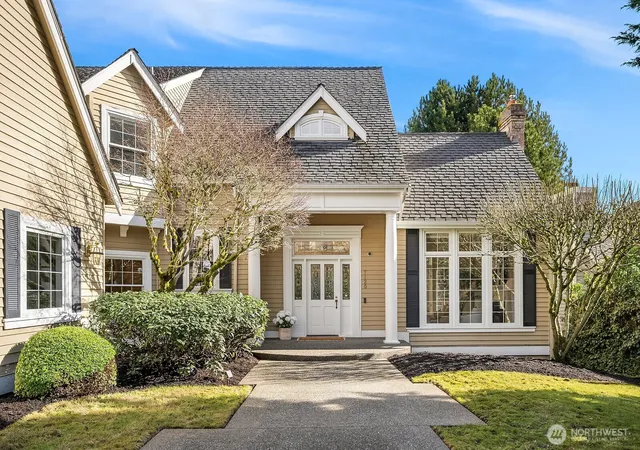Photo 3 of Single family home for sale at 17120 Se 29th Place, Bellevue, WA 98008 | MLS# NWM2572158 | Listing updated on 2026-10-02
