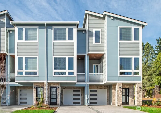 Photo 1 of Townhouse for sale at 6611 S 128th Street, Seattle, WA 98178 | MLS# NWM2572190 | Listing updated on 2026-10-09