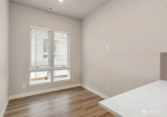 Photo 2 of Townhouse for sale at 6611 S 128th Street, Seattle, WA 98178 | MLS# NWM2572190 | Listing updated on 2026-10-09