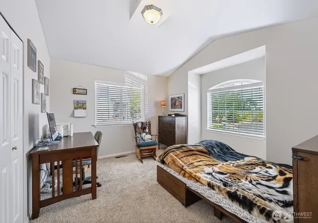 Photo 3 of Sale Pending at 1300 W Marina Dr #26, Moses Lake, WA 98837 | MLS# NWM2572218 | Listing updated on 2026-09-29