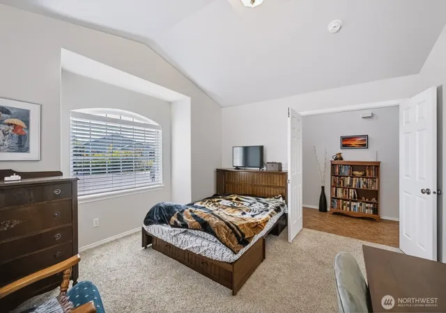 Photo 4 of Sale Pending at 1300 W Marina Dr #26, Moses Lake, WA 98837 | MLS# NWM2572218 | Listing updated on 2026-09-29