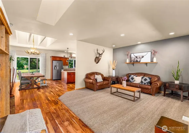Photo 4 of Single family home for sale at 8522 Charmont Ln Sw, Olympia, WA 98512 | MLS# NWM2572228 | Listing updated on 2026-09-22