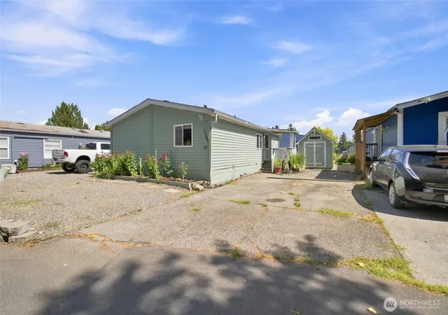 Photo 2 of Manufactured home for sale at 11509 20th Avenue Ct E #32, Tacoma, WA 98445 | MLS# NWM2572246 | Listing updated on 2026-09-25