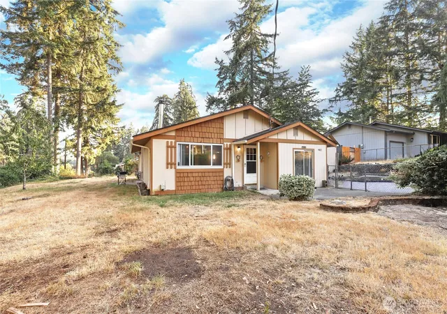 Photo 1 of Single family home for sale at 982 Sw Shannon Dr, Port Orchard, WA 98367 | MLS# NWM2572256 | Listing updated on 2026-09-25