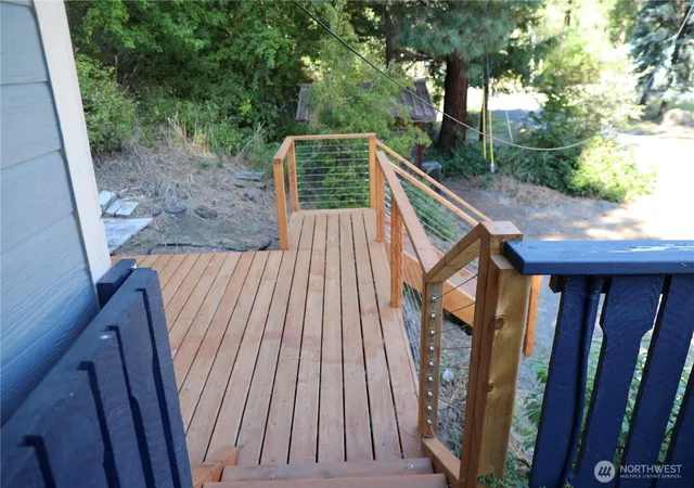 Photo 4 of Single family home for sale at 230 Pine Cliffs Dr, Naches, WA 98937 | MLS# NWM2572266 | Listing updated on 2026-09-25