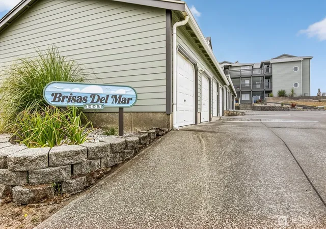 Photo 4 of Condo for sale at 1443 Ocean Shores Blvd Sw #102, Ocean Shores, WA 98569 | MLS# NWM2572268 | Listing updated on 2026-09-25