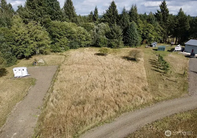 Photo 2 of Sale Pending at 11 S Xxx Palix Rd, South Bend, WA 98586 | MLS# NWM2572274 | Listing updated on 2026-09-29