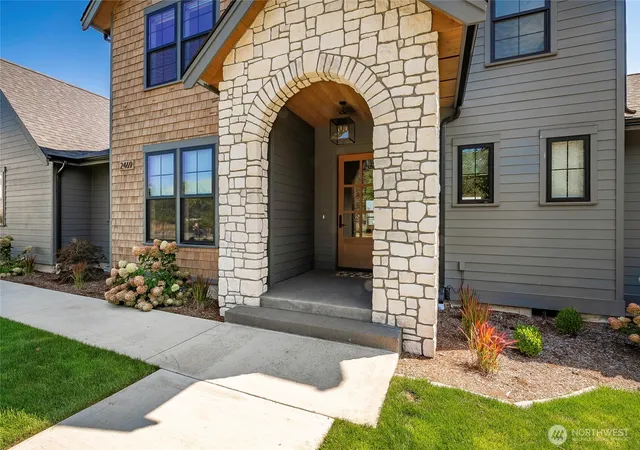 Photo 2 of Single family home for sale at 2469 River Rock Dr, Everson, WA 98247 | MLS# NWM2572277 | Listing updated on 2026-09-25