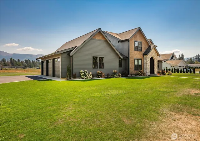 Photo 4 of Single family home for sale at 2469 River Rock Dr, Everson, WA 98247 | MLS# NWM2572277 | Listing updated on 2026-09-25