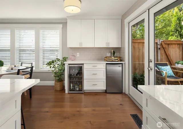 Photo 4 of Single family home for sale at 15656 Main St, Bellevue, WA 98008 | MLS# NWM2572280 | Listing updated on 2026-09-26