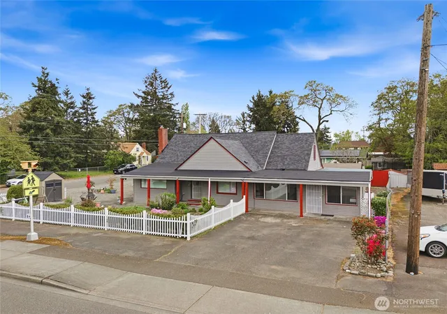 Photo 2 of Multi family home for sale at 6323 100th Street Sw, Lakewood, WA 98499 | MLS# NWM2572297 | Listing updated on 2026-09-25