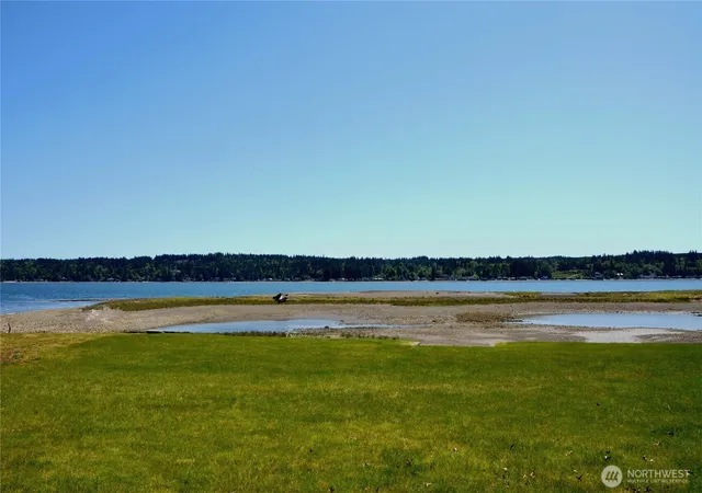 Photo 3 of Single family home for sale at 4871 Ne North Shore Rd, Belfair, WA 98528 | MLS# NWM2572302 | Listing updated on 2026-09-25