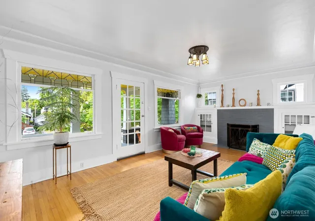 Photo 3 of Multi family home for sale at 410 N 46th Street, Seattle, WA 98103 | MLS# NWM2572305 | Listing updated on 2026-09-25