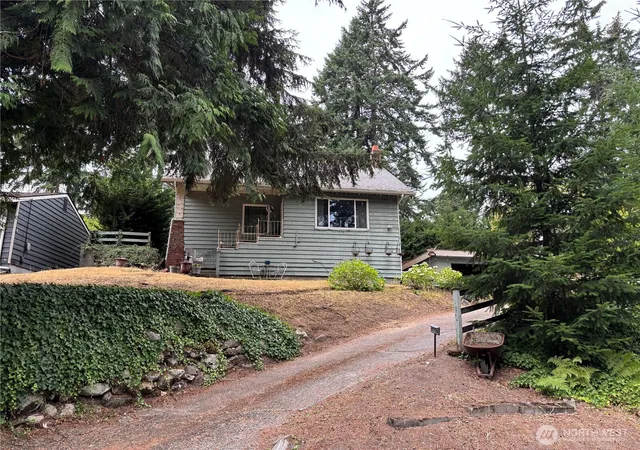Photo 2 of Single family home for sale at 15739 Densmore Ave N, Shoreline, WA 98133 | MLS# NWM2572315 | Listing updated on 2026-09-25