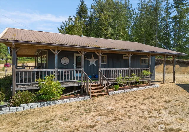 Photo 4 of Manufactured home for sale at 111 Jaybird Ln, Brinnon, WA 98320 | MLS# NWM2572325 | Listing updated on 2026-09-25