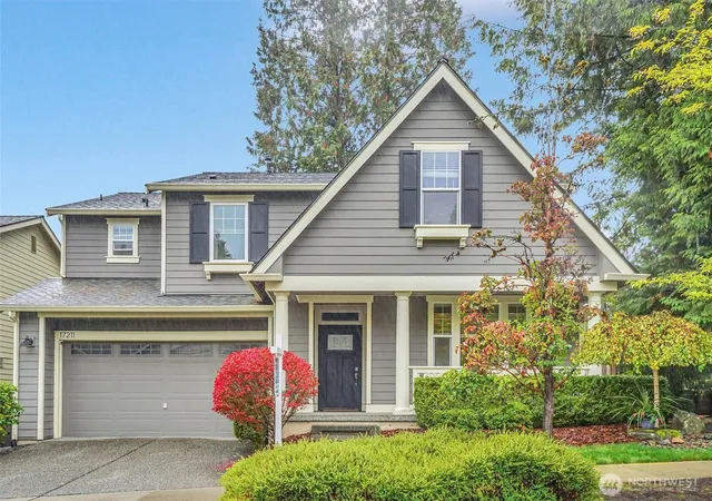 Single family home for sale at 17211 Ne 117Th Wy, Redmond, WA 98052 | MLS# NWM2572354