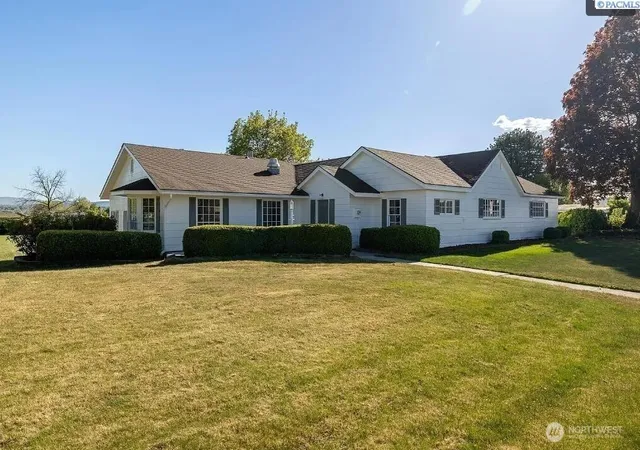 Single family home for sale at 7108 W Argent, Pasco, WA 99301 | MLS# NWM2572357