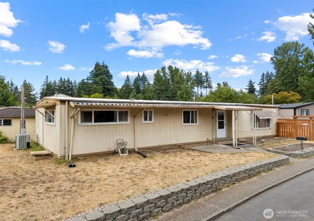 Photo 2 of Sale Pending at 930 Trosper Rd Sw #74, Tumwater, WA 98512 | MLS# NWM2572359 | Listing updated on 2026-09-27