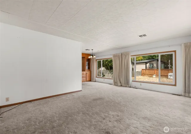 Photo 4 of Sale Pending at 930 Trosper Rd SW #74, Tumwater, WA 98512 | MLS# NWM2572359 | Listing updated on 2026-09-27