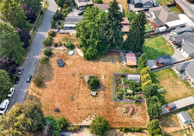 Photo 2 of Single family home for sale at 10807 61st Street Ct E, Puyallup, WA 98372 | MLS# NWM2572361 | Listing updated on 2026-10-18