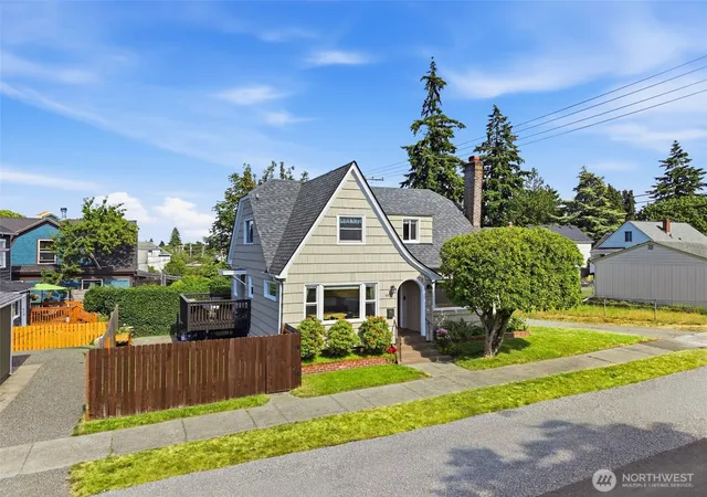 Photo 1 of Single family home for sale at 3305 Fawcett Ave, Tacoma, WA 98418 | MLS# NWM2572373 | Listing updated on 2026-09-25