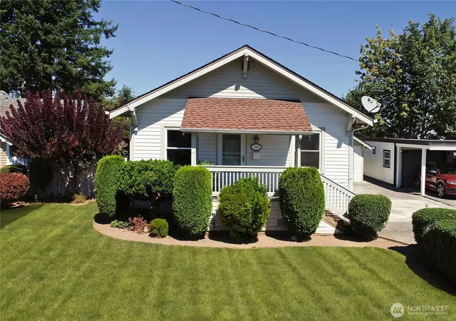 Photo 1 of Single family home for sale at 1565 Sorenson Ave, Enumclaw, WA 98022 | MLS# NWM2572392 | Listing updated on 2026-10-22