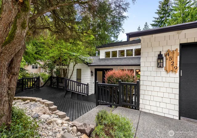 Photo 3 of Single family home for sale at 4529 153rd Ave Se, Bellevue, WA 98006 | MLS# NWM2572397 | Listing updated on 2026-09-29