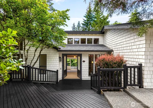 Photo 4 of Single family home for sale at 4529 153Rd Ave Se, Bellevue, WA 98006 | MLS# NWM2572397 | Listing updated on 2026-09-29