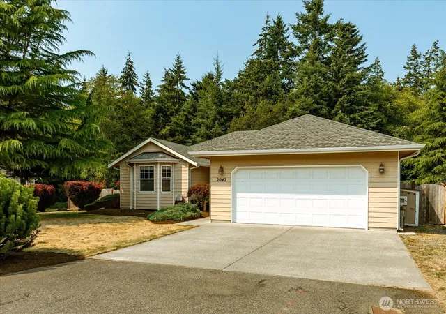 Photo 2 of Single family home for sale at 2042 Doe Dr, Oak Harbor, WA 98277 | MLS# NWM2572435 | Listing updated on 2026-09-27