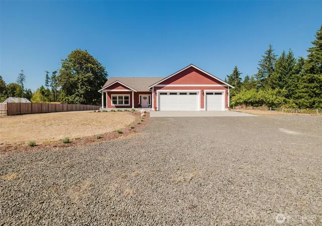 Photo 3 of Single family home for sale at 1726 Lilypad Pl E, Port Orchard, WA 98366 | MLS# NWM2572444 | Listing updated on 2026-09-25