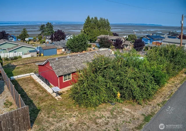 Photo 2 of Single family home for sale at 18930 98th Ave Nw, Stanwood, WA 98292 | MLS# NWM2572452 | Listing updated on 2026-09-22