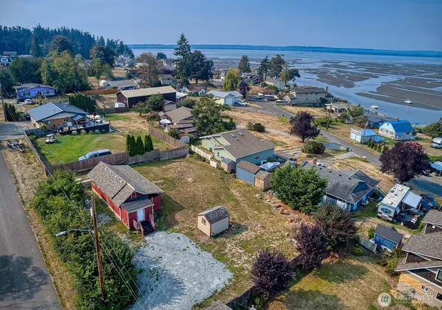 Photo 3 of Single family home for sale at 18930 98Th Ave Nw, Stanwood, WA 98292 | MLS# NWM2572452 | Listing updated on 2026-10-01