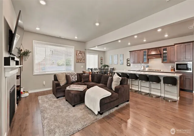 Photo 3 of Single family home for sale at 25638 204Th Pl Se, Covington, WA 98042 | MLS# NWM2572470 | Listing updated on 2026-09-25
