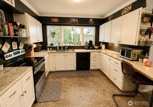 Photo 3 of Single family home for sale at 223 E 2Nd St, Tonasket, WA 98855 | MLS# NWM2572478 | Listing updated on 2026-09-26