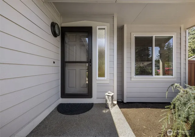 Photo 3 of Sale Pending at 19109 206Th St E, Orting, WA 98360 | MLS# NWM2572489 | Listing updated on 2026-09-25