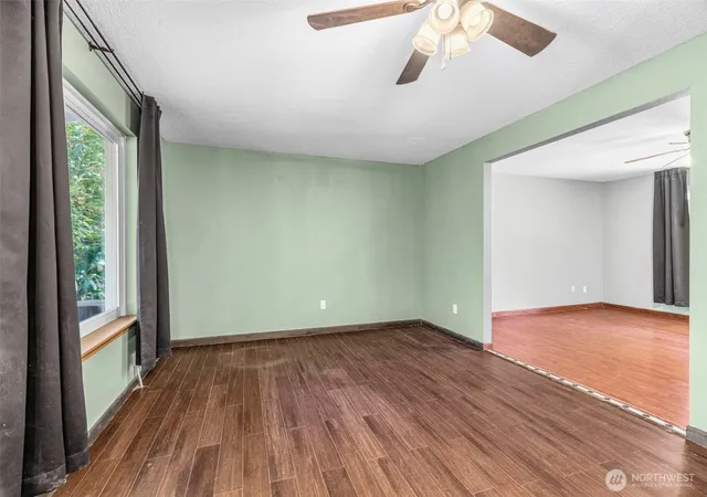 Photo 4 of Single family home for sale at 428 S 2Nd Pl, Kalama, WA 98625 | MLS# NWM2572503 | Listing updated on 2026-09-28