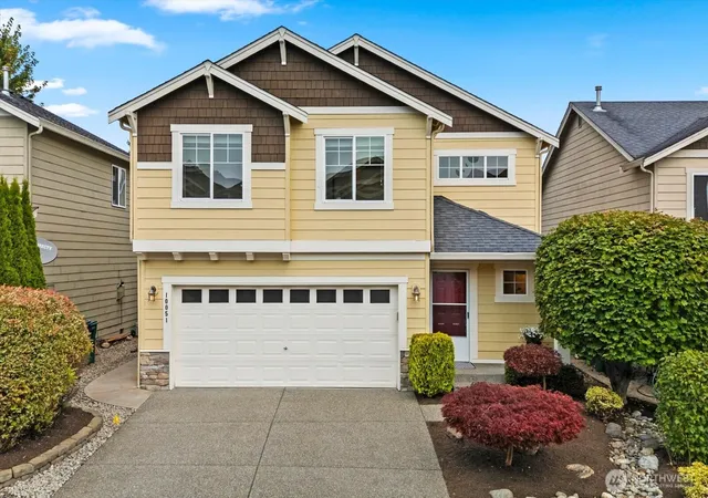 Photo 3 of Sale Pending at 10051 2nd Pl Ne, Lake Stevens, WA 98258 | MLS# NWM2572513 | Listing updated on 2026-09-24