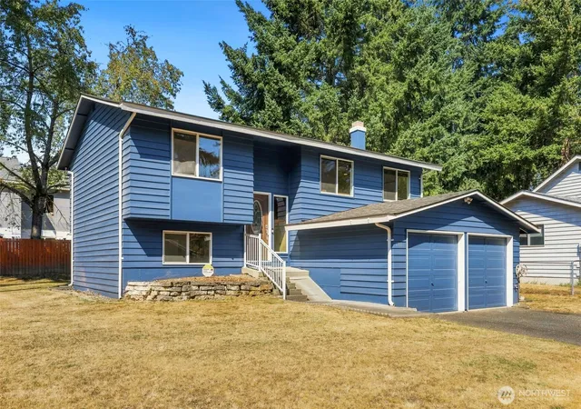 Photo 2 of Single family home for sale at 13911 103rd Ave Ne, Kirkland, WA 98034 | MLS# NWM2572523 | Listing updated on 2026-09-29