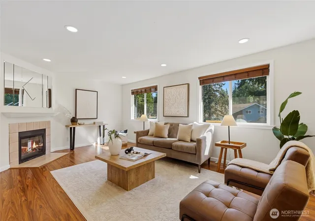 Photo 3 of Single family home for sale at 13911 103Rd Ave Ne, Kirkland, WA 98034 | MLS# NWM2572523 | Listing updated on 2026-09-29