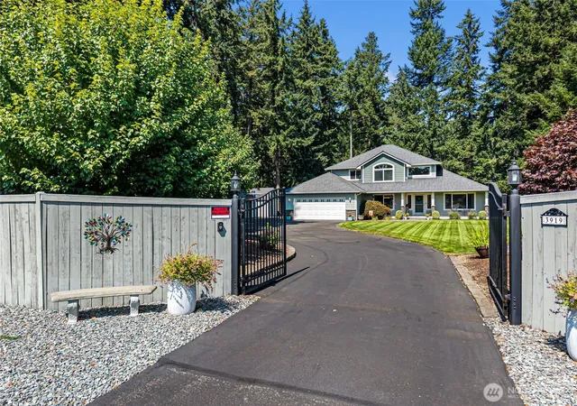 Photo 3 of Single family home for sale at 3919 162nd St E, Tacoma, WA 98446 | MLS# NWM2572530 | Listing updated on 2026-09-25