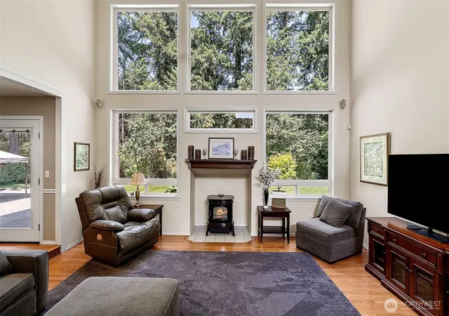 Photo 4 of Single family home for sale at 3919 162Nd St E, Tacoma, WA 98446 | MLS# NWM2572530 | Listing updated on 2026-09-25